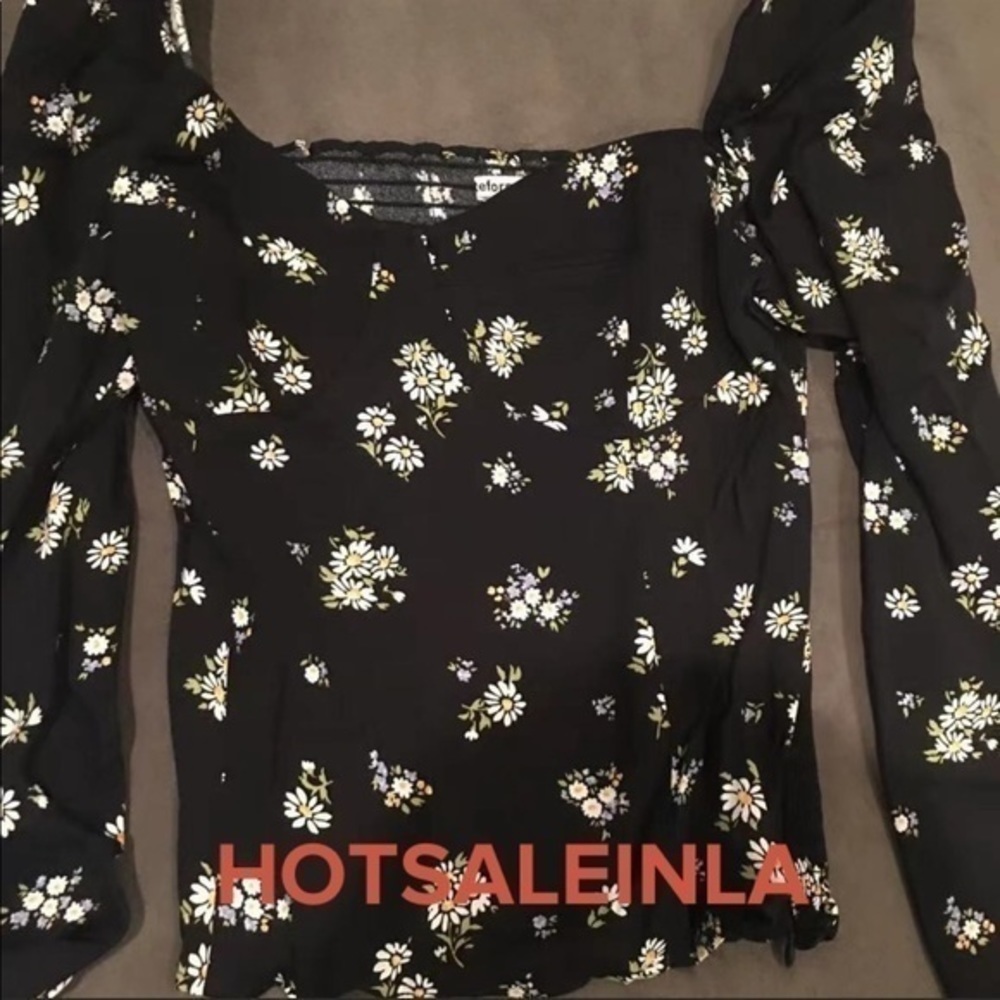 Reformation Reign Top in Daisy *NEW* - Picture 5 of 7